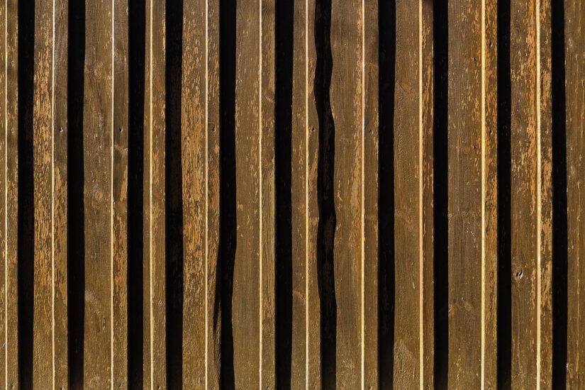Ścianka działowa z lameli drewnianych – instrukcja wykonania krok po kroku i zastosowanie